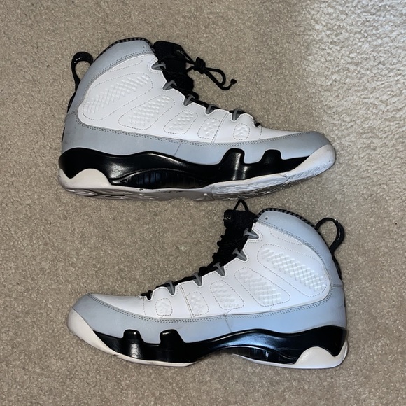 Air Jordan 9 Retro ‘Barons’ - Picture 3 of 7